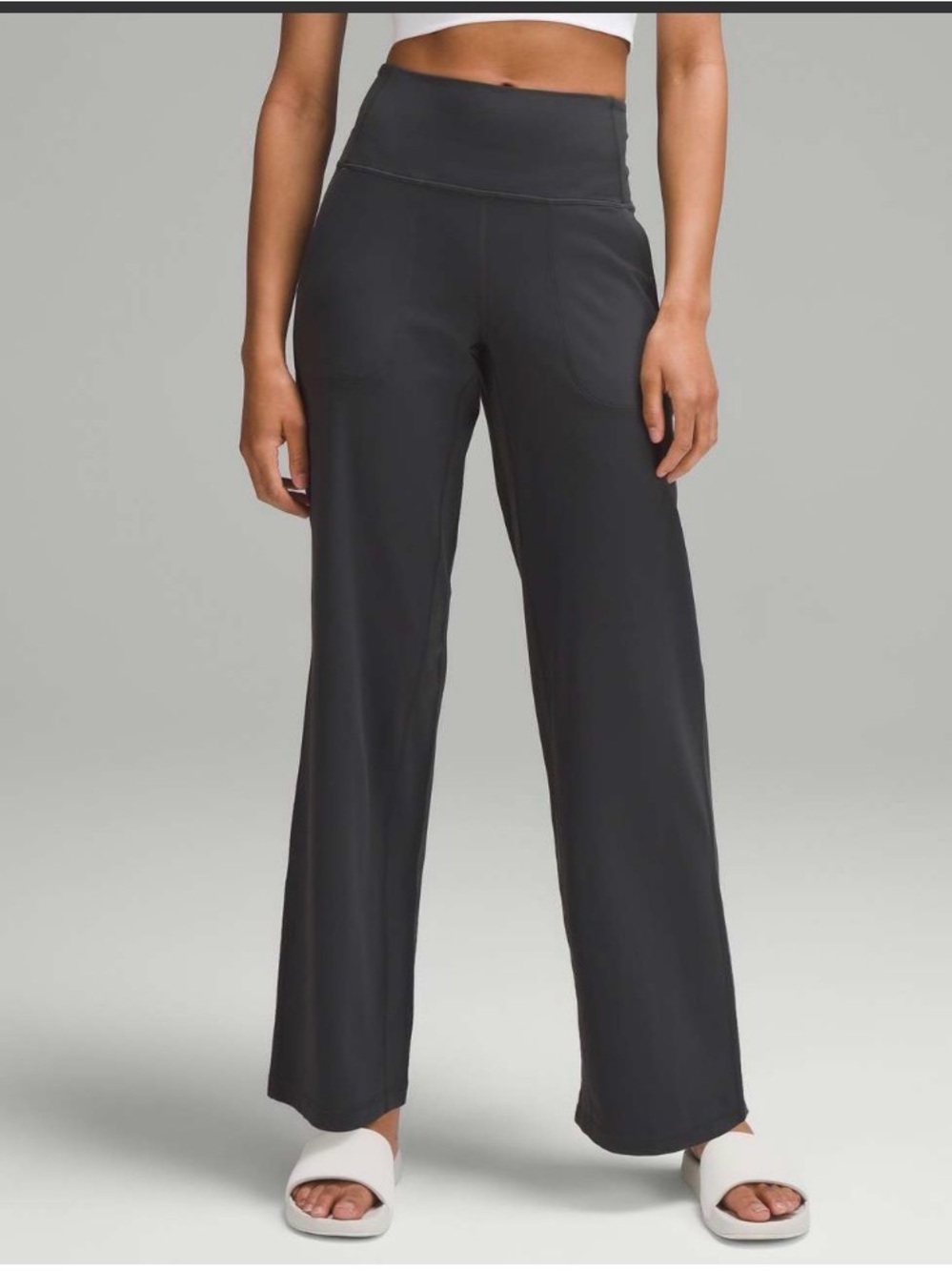 Lululemon Align High-Rise Wide-Leg Pant 31"
Graphite Grey